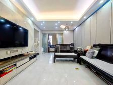 金碧花园(价可谈)豪装实用大三房两厅两卫,装修保养新