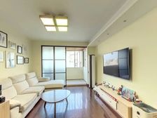 新上 两房天花板 次顶楼南北通 看水系景观三件套 高得房率