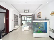 御龙湾 精装两房 景观天鹅湖 位置安静 户型方正