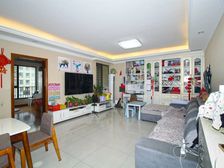 香槟国际 精装修两房 位置安静 厨卫全明 户型方正