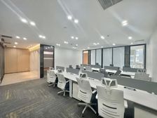 37号线长隆地铁口 时代E-park290方 正对电梯口