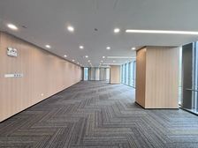 万博商圈 汉溪长隆 时代写字楼 357方全新定制装修拎包入住