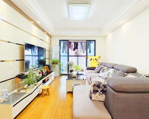 钰龙天下佳园(二期) 刚需小三居 高楼层视野好 正规商品房