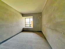 新上!一眼就会唉上的大花园洋房,一梯二户通透前后花园,