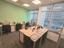 杏花岭区国贸中心雷格斯直租 6人间 府西街地铁口 豪装全配