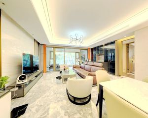 东原印长江一期 4室1厅 东南