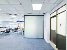 单边位200方办公室可以定制装修,南北通透采光明亮,无遮挡