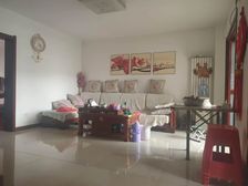 金凤里 南北 通透两室能改三室户型 带华辰书包 便宜出售