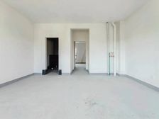 御湖庄园品澜花苑(别墅) 正规商品房 中间楼层 满二