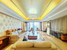 南岸区 融创玖玺台豪装四房加2个产权车位385万 价格可谈