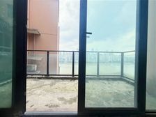 正看渝中夜景和江景!小高层顶跃带超大屋顶花园,出门双轻轨!