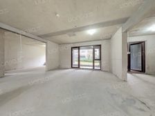 龙湖春江天玺 A区的价格很优质 带车位 费用各付