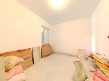 毓秀小区中间楼层,南向采光视野好,无遮挡,生活便利