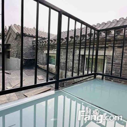  ������¶����̨���ŵ�ů��ˮ̶������ 