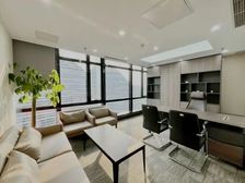 融科望京中心 正对电梯 300平带家具 钥匙房源