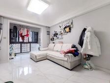 万业紫辰苑中高区、税费少、精装修、三朝南,保养好,满五年