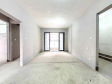 价格空间大 楼下小区会所 满五税费少