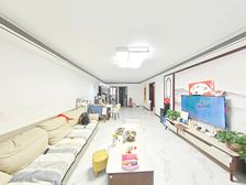 碧桂园小区A区 119平3居 南北向精装修 自住保养好