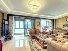 买房只收0.5%嘉誉湾 4室2厅 222.08平