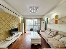 置换方向 三开间朝南飞机户型 装修全送 产权清晰 诚意出售