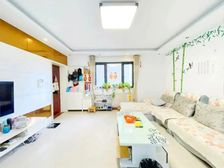 刚需小三居 交通便利 商圈成熟 医疗配套成熟 有电梯 朝南