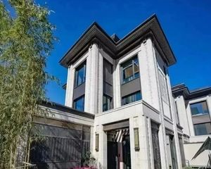 万科南端户景观独院!南北通透无遮挡,五居室套房,双车位!