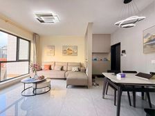 2小一中双十 文灶地铁 05年电梯高层 朝南精装全明3房2卫