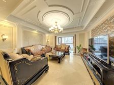 万达公馆 封闭小区 精装修 四室三卫带车位