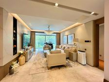 1090万元宝全明户型(精装短住 一梯一户 不临路带车位)