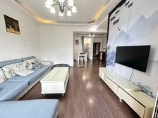 可 满五 南北通透 楼龄新 高楼层视野好