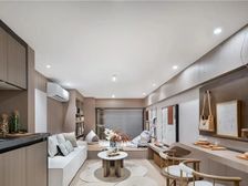 近地铁,复式双层 一线江景,有红本,月租5500,来电可看