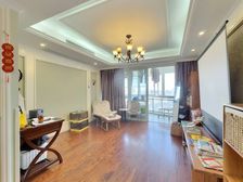 新上高区三房 业主诚意 满五唯- 精装修 方便看 可谈