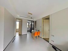 西山金茂府 装修好 南北通透 双卫格局 电梯房