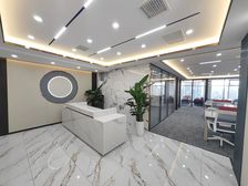 豪华装修 甲级写字楼 精装带家具320平米 交通便利