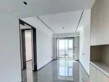 新房免地清峯上 装修好 满五高楼层采光充足 电梯房