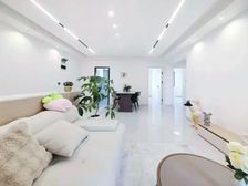 国基路丰庆路,婚房装修一天未住,周边配套齐全满五