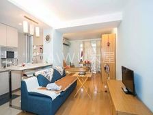 文莱 次新小区 带车位 小区正中心 房东诚意出售,出行方便