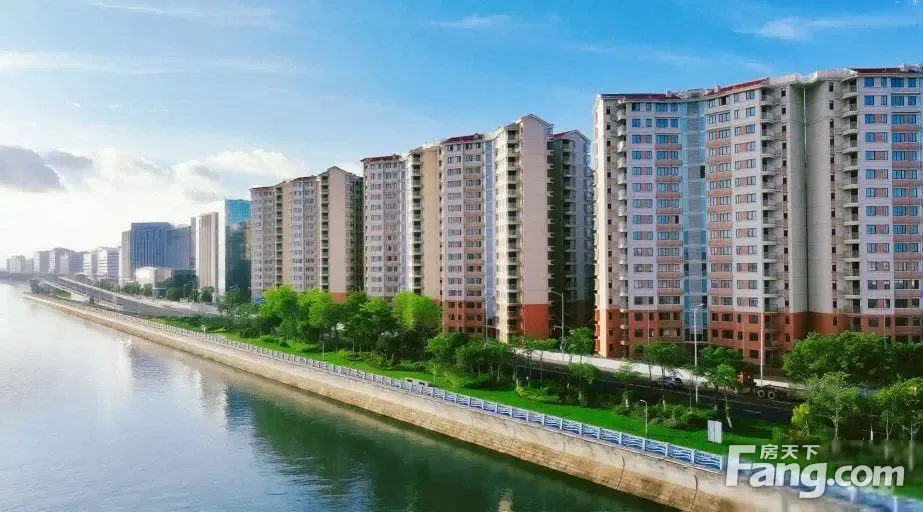 厦门湖里区|水晶海岸壹号|一线亲海实景现房82-143平