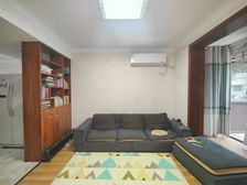 新上一楼带30平花园,全明户型,品质小区,居家装修,带车位。