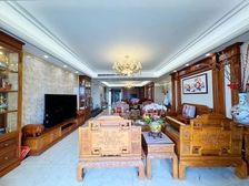 天骄峰景大平层5房带车位,好楼层中式装修玉石打造中央空调