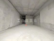 L珠江鹅潭湾 大四房 中间楼层 户型方正 采光好 业主急售