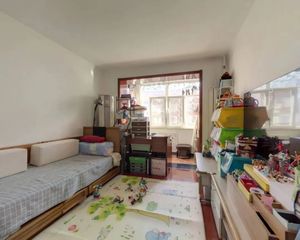 南北通透两居室,满五看房方便,中间楼层