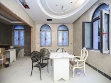 精装四室类独栋 南北通透带花园 首付三成可贷款 随时看房