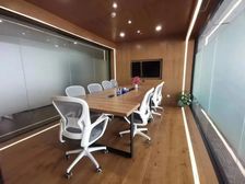 适合入手特价颐堤港写字楼地标丨定制装修免租半年丨临河观景外资