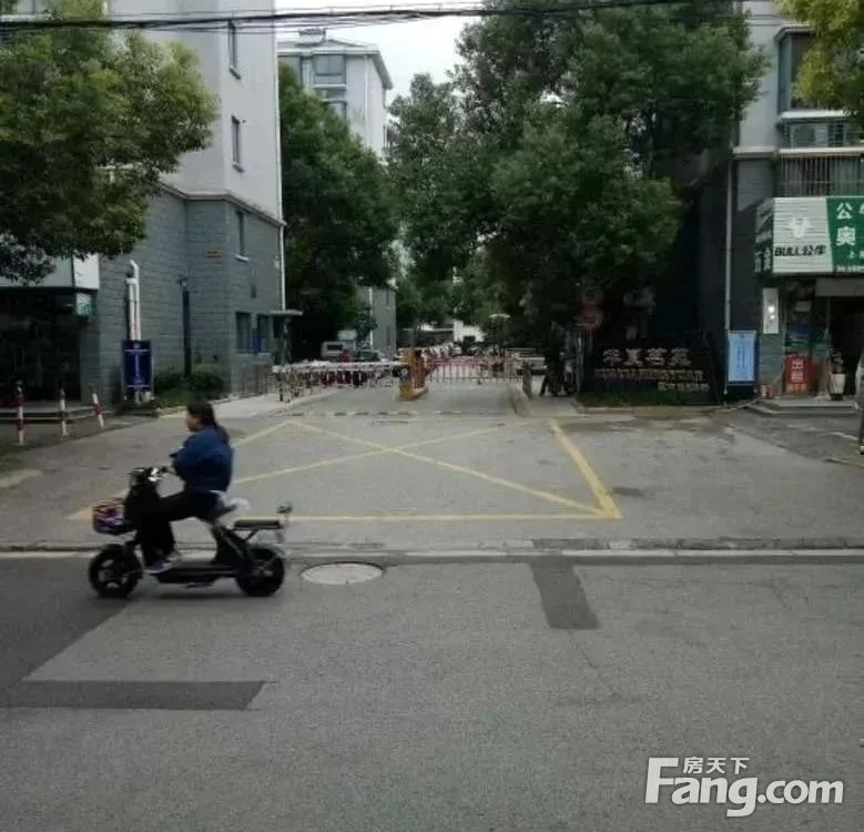 小区相关图