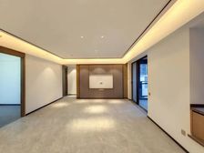 万科物业品牌143 户型全新未住 东南向看小区花园