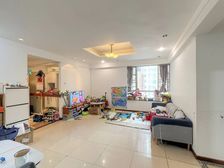 芳草园 满五年,龙口茜,采光好,大型花园小区车位充足