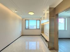 交易0.5%融御新上南向两居室,次新房一天没住过,也没出租过