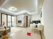 富力桃园 南北向精装修 中层 带家私 可拎包入住 带车位 笋