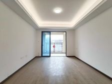 业主少几十万处理保八旁边精装三房,新小区,